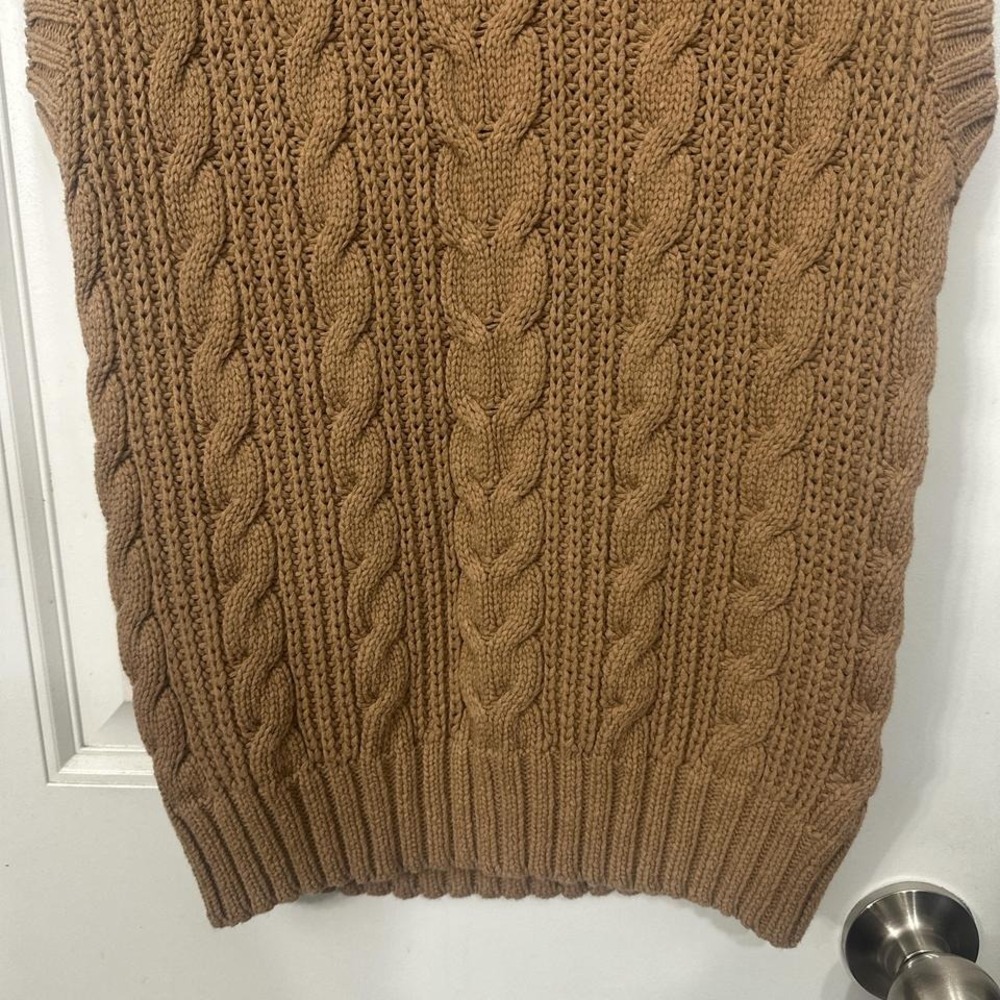 American Eagle light brown long line cable knit sweater vest. M - Picture 3 of 5